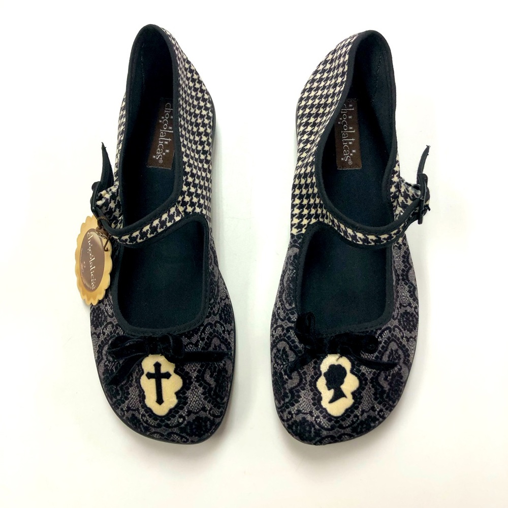 Chocolaticas Simonette NWT Women's Mary Jane Flat velvet Size 8 cameo cross goth - Picture 11 of 11